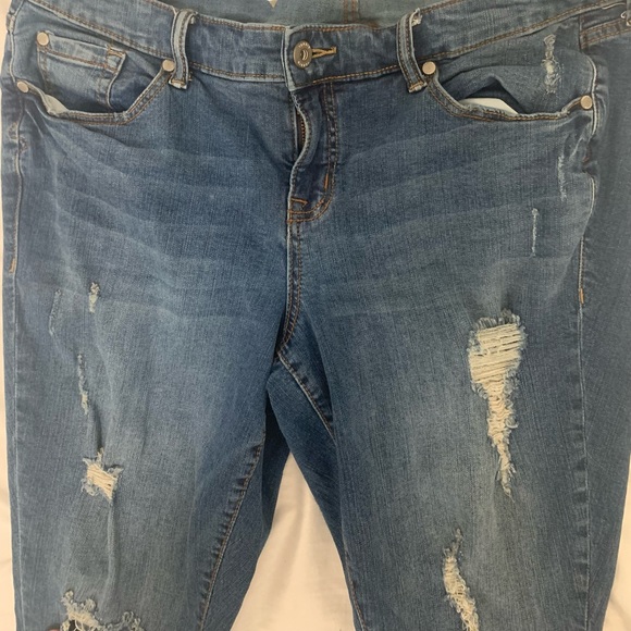 Torrid ankle skinny factory distressed jeans size 16R - Picture 3 of 12
